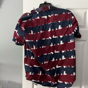 Button down short sleeve shirt